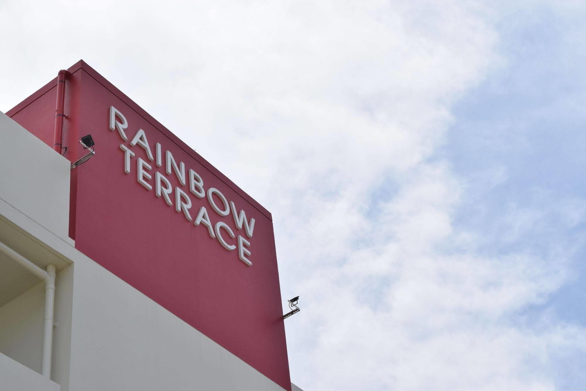 Апартаменти Rainbow Terrace Ґінован Екстер'єр фото